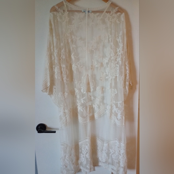 She + Sky Cream Lace Kimono Robe Coverup Boho Style Size Medium / Large - Picture 8 of 16